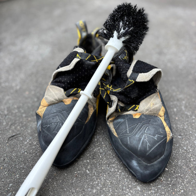 Getragene Sportschuhe und Kletterschuhe – typische Geruchsquellen